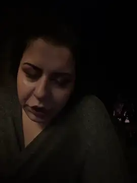 Snapshot of holyeroticss chatting on March 21, 12:51 am holyeroticss online show from March 21, 12:51 am