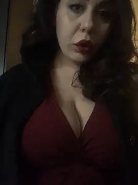 Snapshot of holyeroticss chatting on November 30, 4:22 pm holyeroticss online show from November 30, 4:22 pm