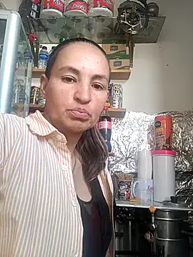 Divalive 28 online show from October 13, 3:23 pm