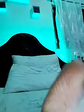 Snapshot of lunanataly chatting on January 21, 12:25 am lunanataly online show from January 21, 12:25 am