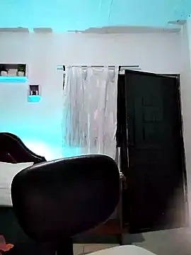 Snapshot of lunanataly chatting on January 22, 3:40 pm lunanataly online show from January 22, 3:40 pm