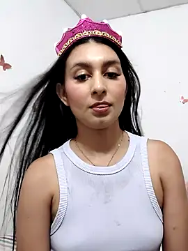 Alyson0001 online show from July 3, 8:15 pm