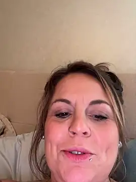 misssWet online show from March 8, 4:55 pm