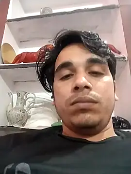 roadtucker123 online show from February 15, 9:15 pm