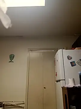 Snapshot of PhatAss_Kummmilla chatting on December 10, 8:08 am PhatAss Kummmilla online show from December 10, 8:08 am