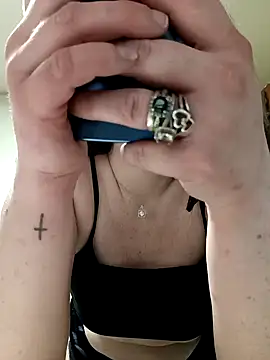 Snapshot of PhatAss_Kummmilla chatting on December 29, 11:08 pm PhatAss Kummmilla online show from December 29, 11:08 pm