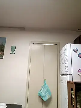 Snapshot of PhatAss_Kummmilla chatting on February 15, 11:47 pm PhatAss Kummmilla online show from February 15, 11:47 pm