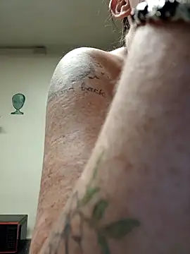 Snapshot of PhatAss_Kummmilla chatting on September 12, 9:42 am PhatAss Kummmilla online show from September 12, 9:42 am