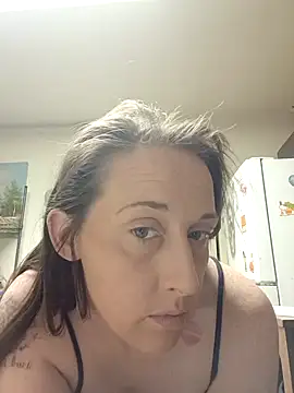 Snapshot of PhatAss_Kummmilla chatting on December 14, 12:43 pm PhatAss Kummmilla online show from December 14, 12:43 pm