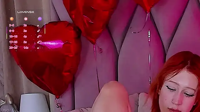 Snapshot of Eva_Cramer chatting on February 21, 10:48 pm Eva Cramer online show from February 21, 10:48 pm