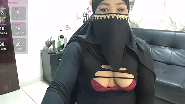 Aaliyah brown online show from January 23, 8:46 am