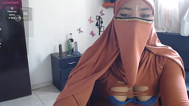 Aaliyah brown online show from January 26, 1:58 pm