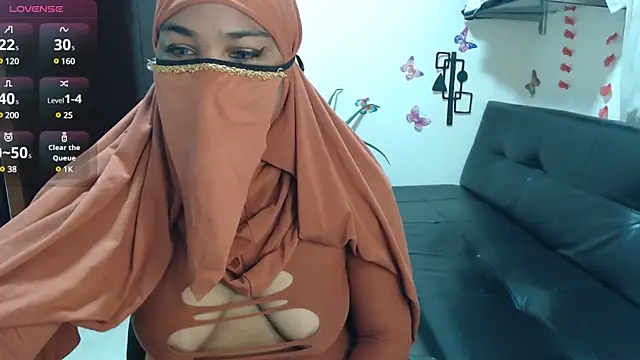 Aaliyah brown online show from March 8, 7:49 am