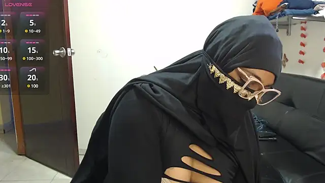 Aaliyah brown online show from March 19, 2:24 pm