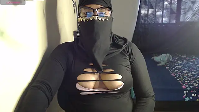 Aaliyah brown online show from March 17, 2:42 pm