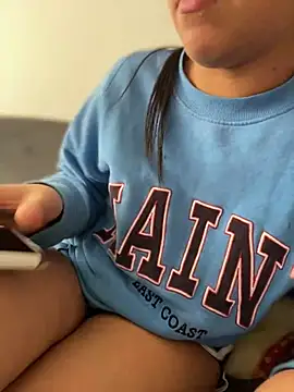 Snapshot of Salome_golvert chatting on December 18, 5:21 pm Salome golvert online show from December 18, 5:21 pm