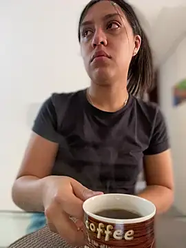 Snapshot of Salome_golvert chatting on February 1, 3:39 pm Salome golvert online show from February 1, 3:39 pm