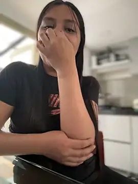 Snapshot of Salome_golvert chatting on September 25, 8:56 pm Salome golvert online show from September 25, 8:56 pm