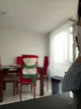 Snapshot of Salome_golvert chatting on December 16, 5:29 pm Salome golvert online show from December 16, 5:29 pm