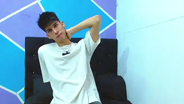 Snapshot of jhony-sex chatting on December 11, 2:52 am jhony-sex online show from December 11, 2:52 am