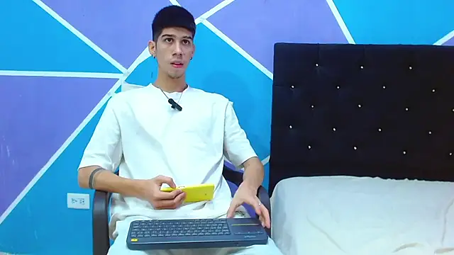 Snapshot of jhony-sex chatting on January 10, 6:31 am jhony-sex online show from January 10, 6:31 am