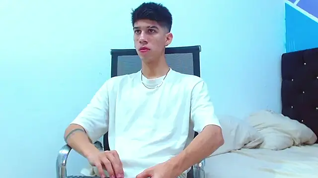 Snapshot of jhony-sex chatting on March 12, 4:19 am jhony-sex online show from March 12, 4:19 am