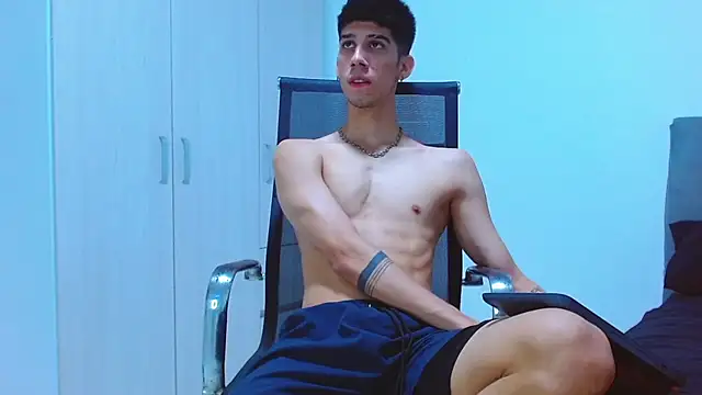 Snapshot of jhony-sex chatting on November 6, 8:26 am jhony-sex online show from November 6, 8:26 am