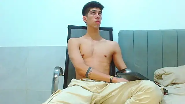 jhony-sex online show from July 2, 7:36 am