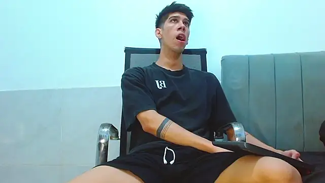 jhony-sex online show from July 15, 7:13 am