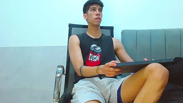 jhony-sex online show from July 17, 9:30 pm
