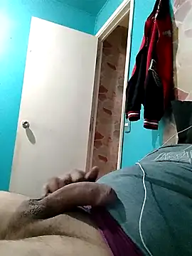 Snapshot of mundogo chatting on October 13, 3:12 pm mundogo online show from October 13, 3:12 pm