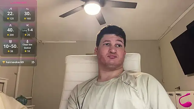 Lorenzo hernandez online show from October 1, 9:10 pm