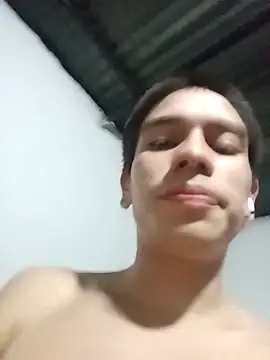 Snapshot of Mrdetonador chatting on October 9, 10:19 pm Mrdetonador online show from October 9, 10:19 pm