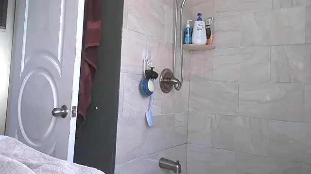 paytonkelly online show from January 8, 3:25 pm