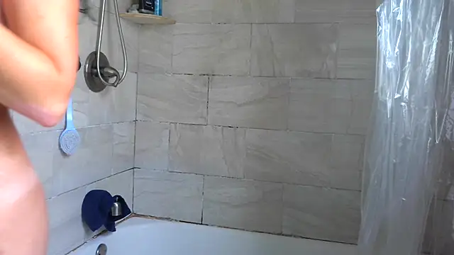 paytonkelly online show from July 22, 4:32 pm