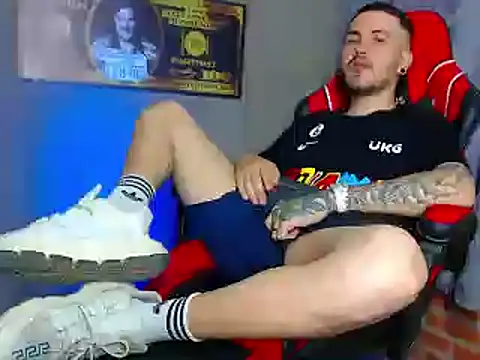 smoker445 online show from February 26, 10:42 pm