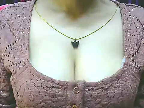 Snapshot of ishmita99 chatting on November 16, 12:44 pm ishmita99 online show from November 16, 12:44 pm