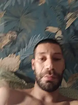 Snapshot of litleboy92 chatting on August 3, 2:43 am litleboy92 online show from August 3, 2:43 am