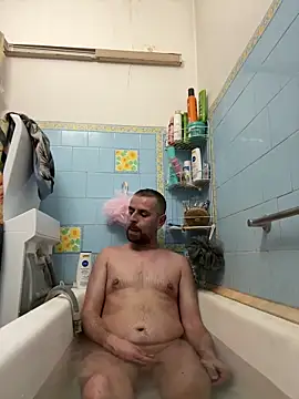 Snapshot of Huncutkuki chatting on December 18, 3:33 pm Huncutkuki online show from December 18, 3:33 pm