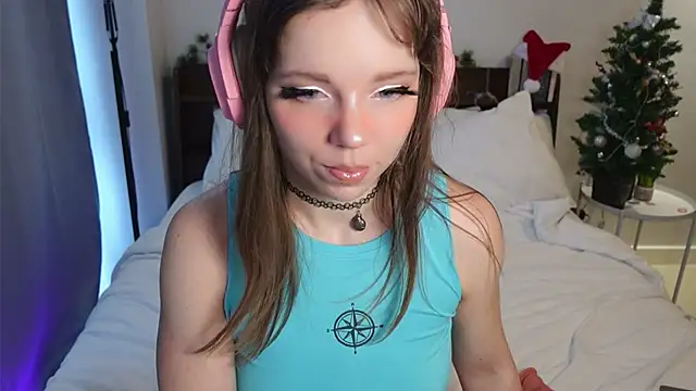 Snapshot of Ayra_Lust chatting on January 8, 8:27 am Ayra Lust online show from January 8, 8:27 am