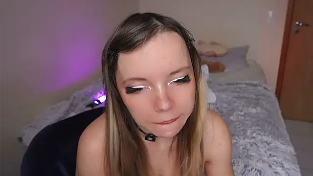 Snapshot of Ayra_Lust chatting on July 29, 1:09 pm Ayra Lust online show from July 29, 1:09 pm