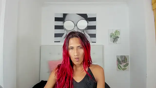 Brisahott online show from November 1, 8:22 pm