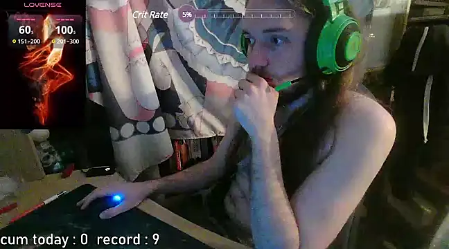 nicolasdumand21 online show from December 2, 7:49 pm