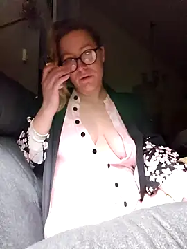 Snapshot of Paynted_Lady chatting on November 23, 10:37 am Paynted Lady online show from November 23, 10:37 am