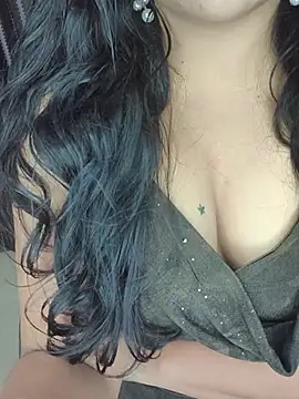 Tanvi-patil online show from December 17, 6:14 pm