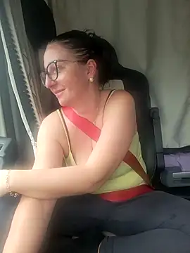 Snapshot of cuplubijoanna chatting on February 12, 12:44 pm cuplubijoanna online show from February 12, 12:44 pm