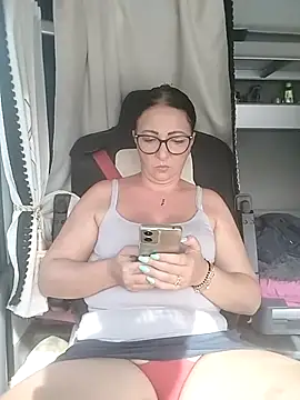 Snapshot of cuplubijoanna chatting on September 10, 1:33 pm cuplubijoanna online show from September 10, 1:33 pm