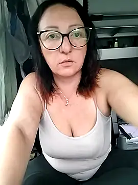 Snapshot of cuplubijoanna chatting on November 1, 7:54 am cuplubijoanna online show from November 1, 7:54 am