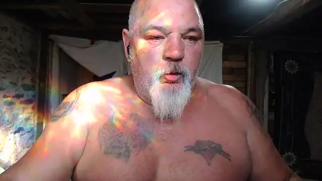 Newfiesausage1972 online show from July 12, 10:45 pm