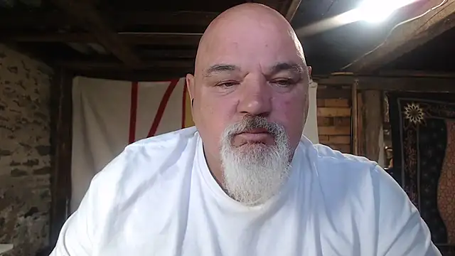 Newfiesausage1972 online show from July 23, 11:41 am